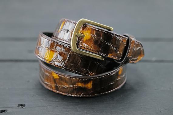 LaCeinture à Boucle Caïman - 95 cm - Varnished amber